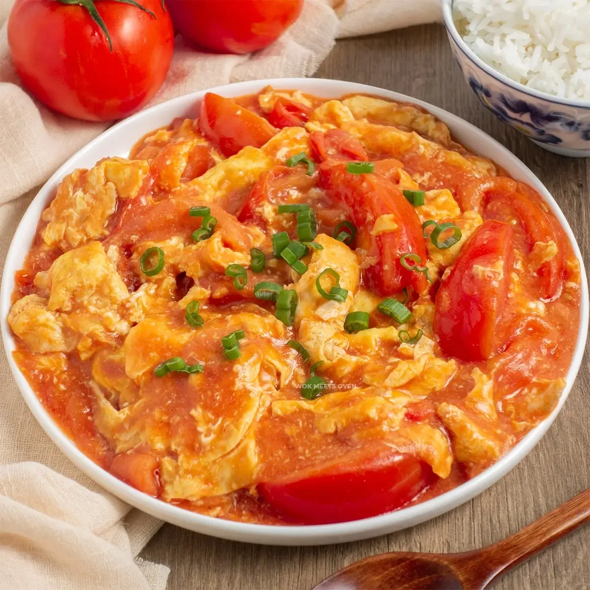 Jitomate con Huevo Salteado