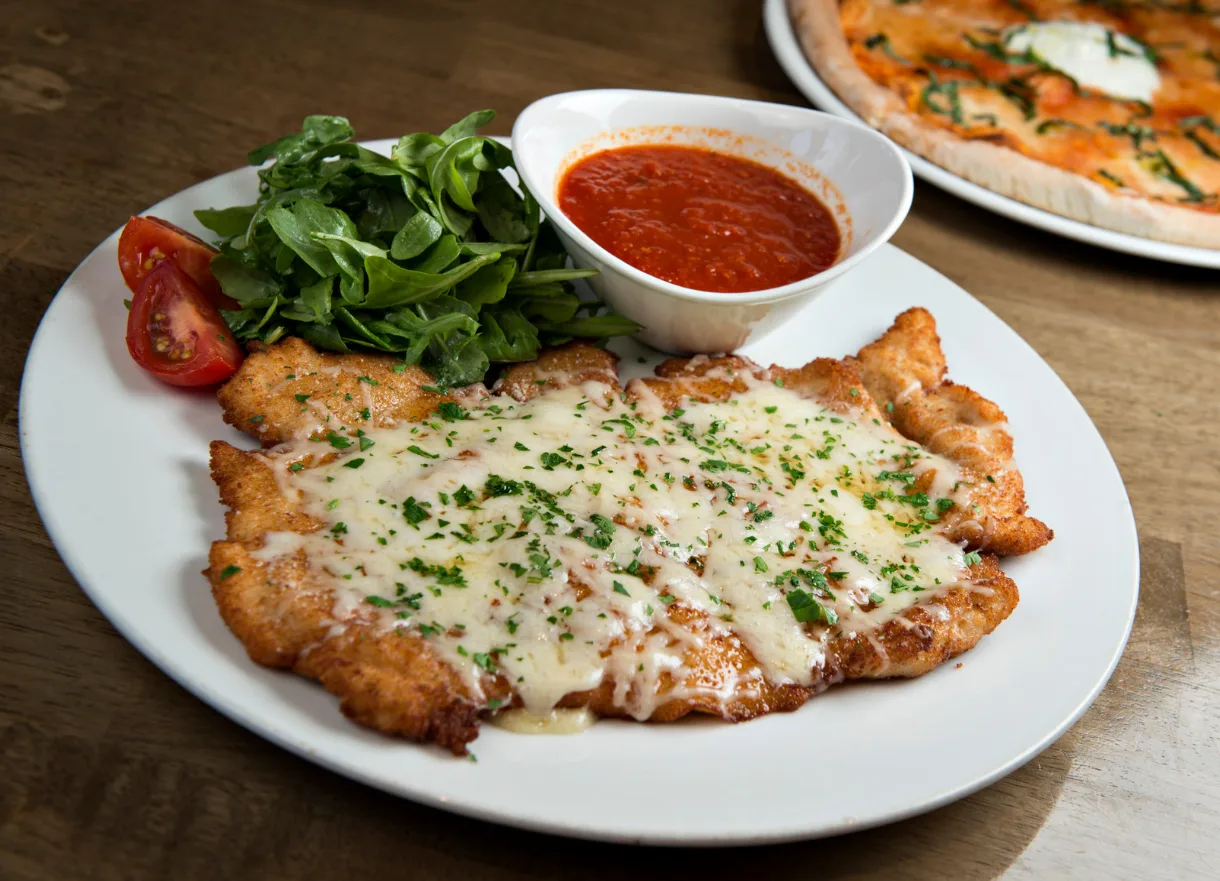 Pollo a la Parmesana (Chicken Parmigiana)